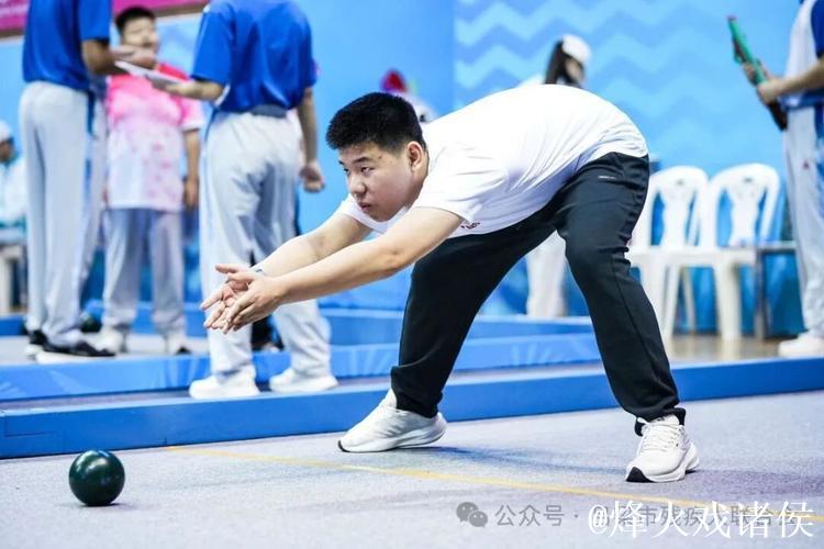 吕梁残疾运动员勇夺金银。